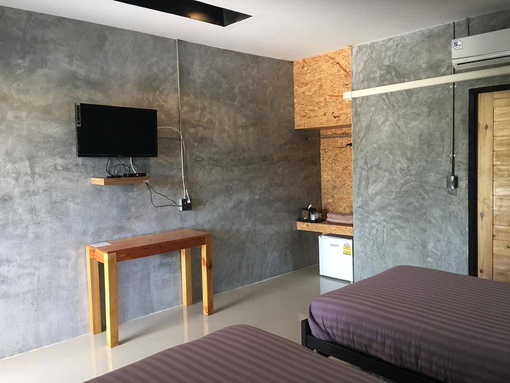 The Loft Resort Kabin Buri エクステリア 写真